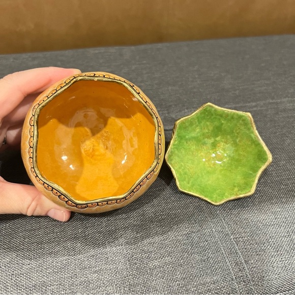 Handcrafted Green and Brown Decorative Gourd Mexican Folk Art Laquered - Picture 3 of 6